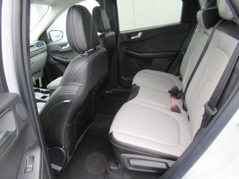 New 2025 Ford Escape SE w/ PHEV Premium Package image 12