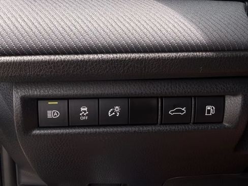 Certified 2025 Toyota Camry SE FWD image 18