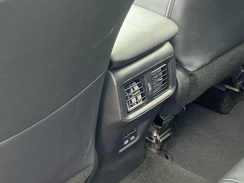 Used 2022 Toyota RAV4 Limited FWD image 17