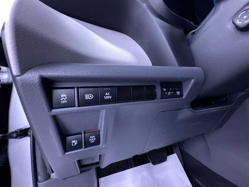 Used 2023 Toyota Sienna Limited AWD/4WD image 16