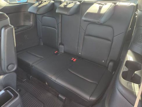 Certified 2024 Nissan Pathfinder SL w/ SL Premium Package FWD image 23