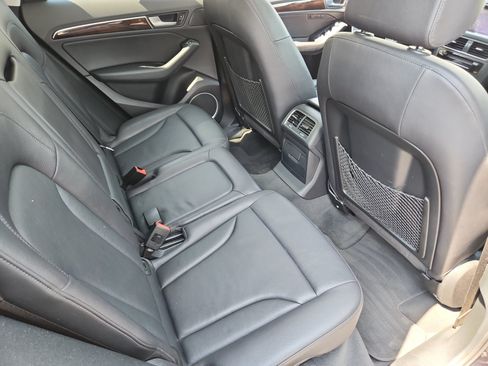 Used 2016 Audi Q5 2.0T Premium Plus w/ Technology Package AWD/4WD image 18