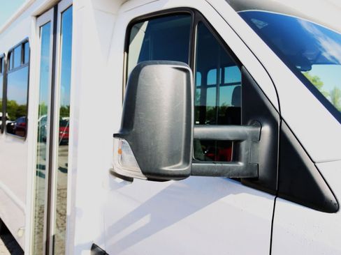 Used 2022 Mercedes-Benz Sprinter 3500 image 11