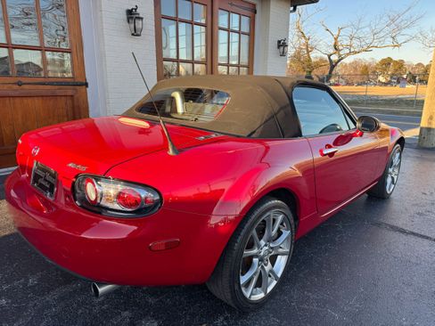 Used 2006 MAZDA MX-5 Miata 3rd Generation Limited image 3