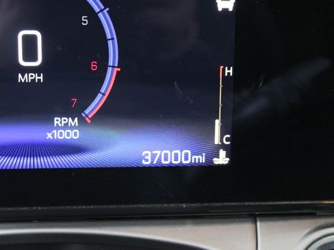 Used 2024 Chevrolet Trax LT image 16