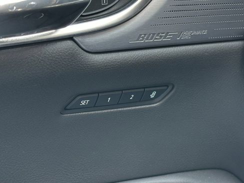 Used 2025 Cadillac XT6 Sport w/ Technology Package image 27