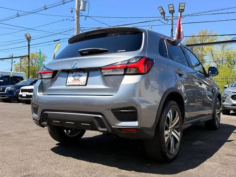 Used 2025 Mitsubishi Outlander Sport AWD image 9