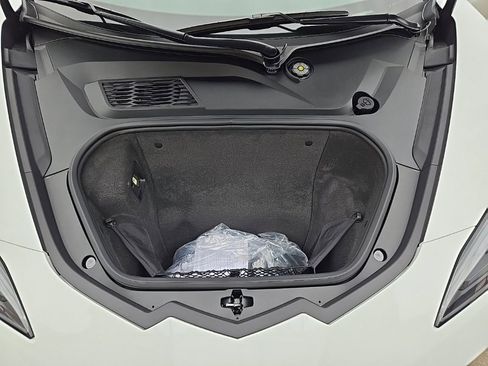 Used 2024 Chevrolet Corvette Stingray Premium Conv w/ Z51 Performance Package image 18