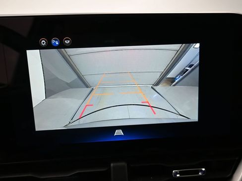 Used 2025 Chevrolet Equinox LT image 19