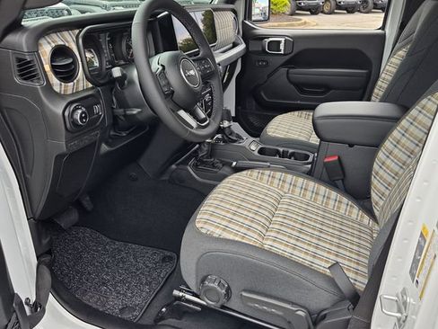 New 2026 Jeep Gladiator Sport AWD/4WD image 8