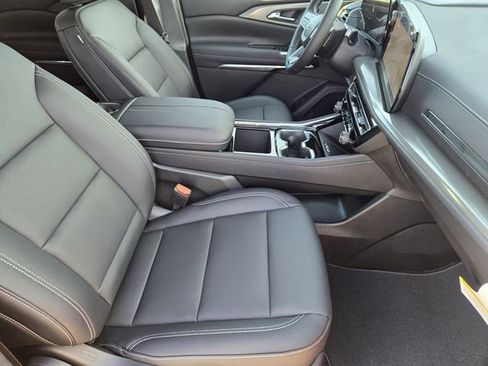 New 2026 Chevrolet Traverse LT w/ Midnight/Sport Edition image 10