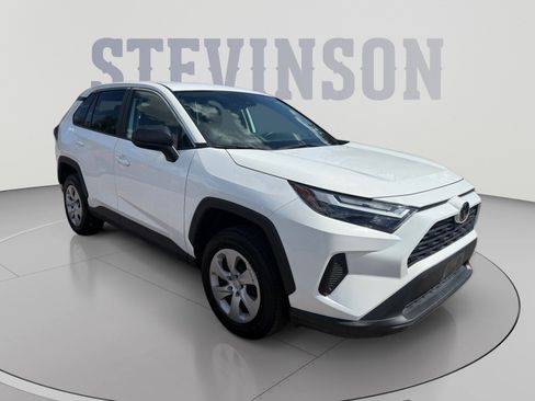 Used 2025 Toyota RAV4 LE AWD/4WD image 7