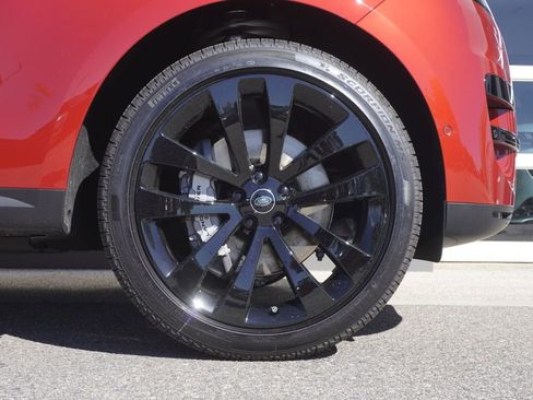 New 2025 Land Rover Range Rover Sport SE image 35