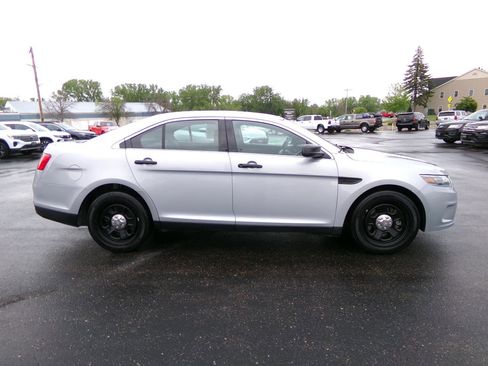 Used 2019 Ford Taurus Police Interceptor AWD image 2