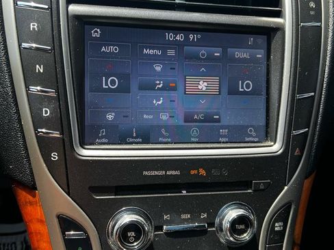 Used 2020 Lincoln Nautilus Reserve AWD/4WD image 17