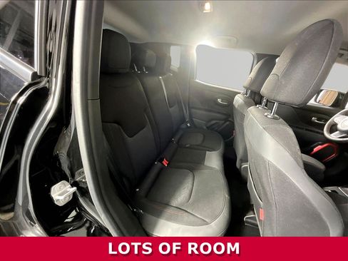 Used 2023 Jeep Renegade Trailhawk AWD/4WD image 23