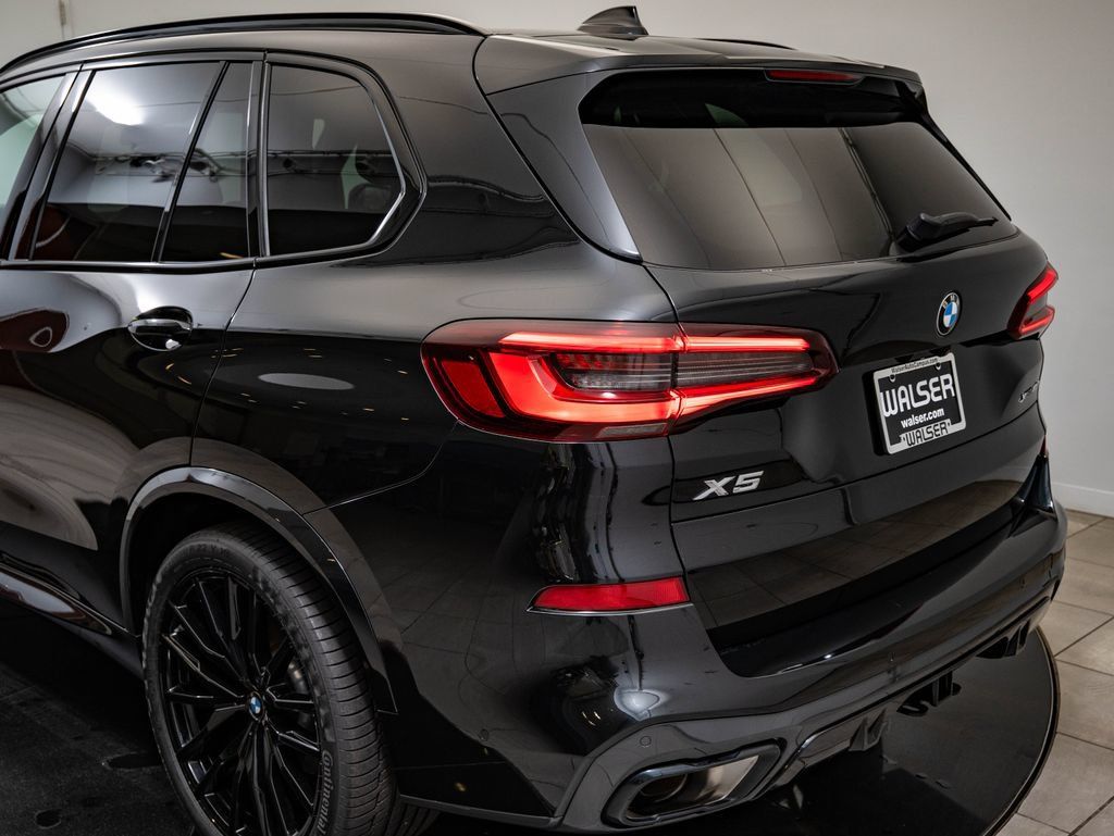 Used 2023 BMW X5 xDrive40i w/ Executive Package AWD/4WD image 19