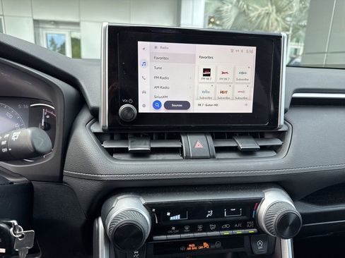 Certified 2023 Toyota RAV4 LE AWD/4WD image 7