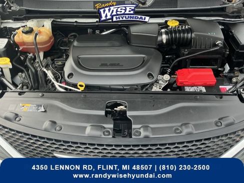 Used 2021 Chrysler Voyager Lxi FWD image 10