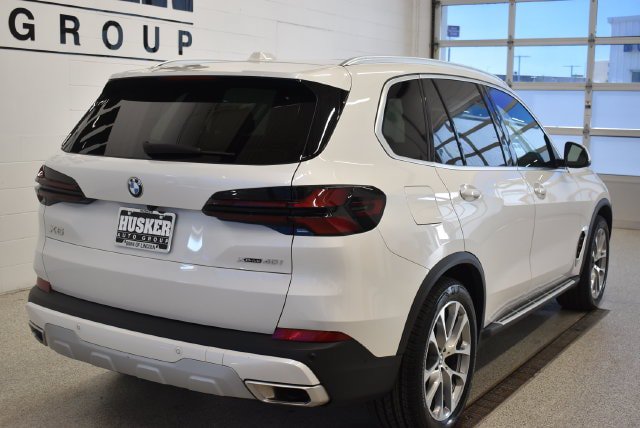 Used 2025 BMW X5 xDrive40i AWD/4WD image 4