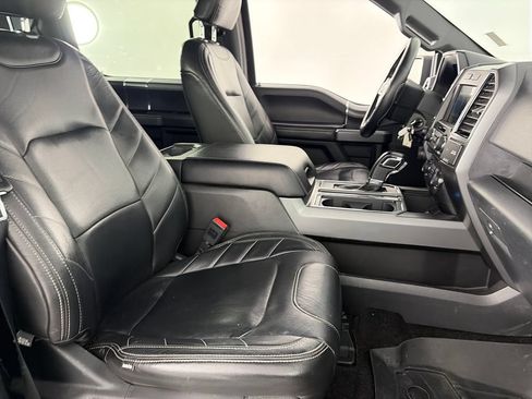 Used 2018 Ford F150 XLT w/ Equipment Group 302A Luxury AWD/4WD image 31