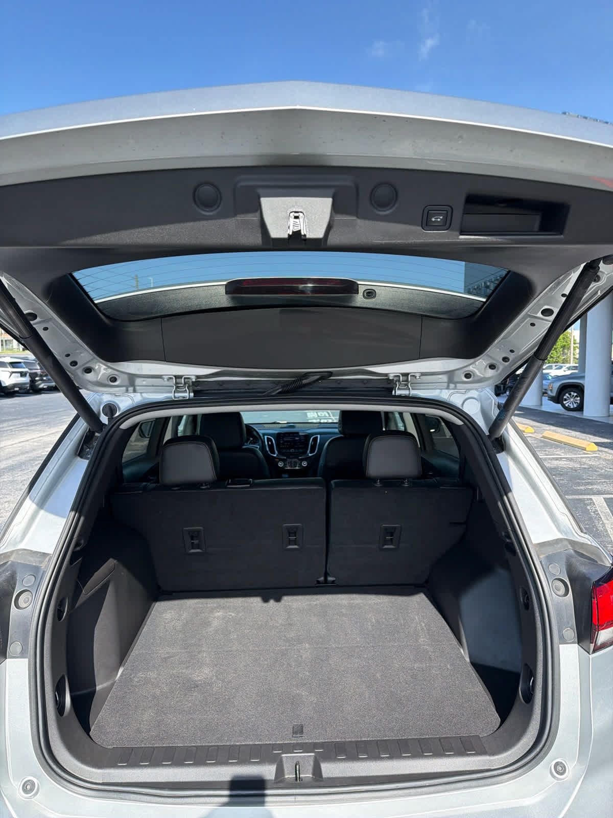 Used 2022 Chevrolet Equinox Premier AWD/4WD image 13