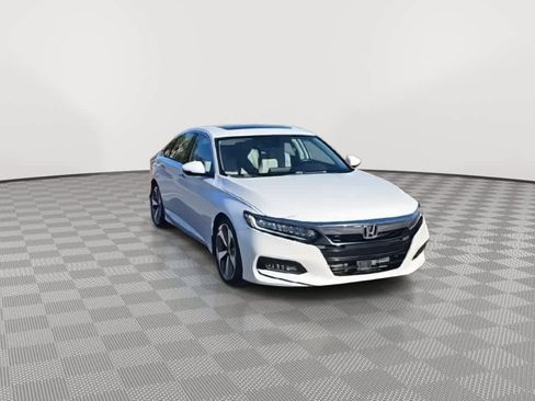 Certified 2018 Honda Accord Touring image 2