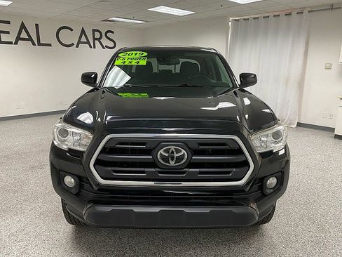 Used 2019 Toyota Tacoma SR5 image 2