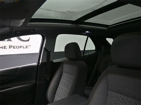 Used 2024 Chevrolet Equinox LT w/ LPO, Floor Liner Package image 17