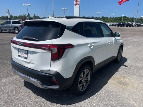Used 2024 Kia Seltos S FWD image 7