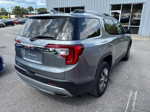 Used 2023 GMC Acadia SLT image 9