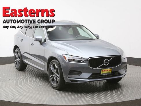 Used 2019 Volvo XC60 T6 Momentum w/ Premium Package image 3