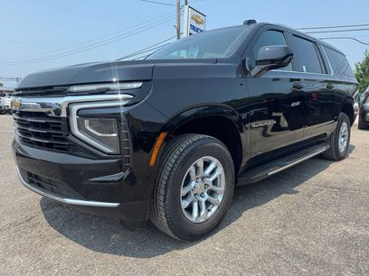 New 2026 Chevrolet Suburban LS w/ Max Trailering Package
