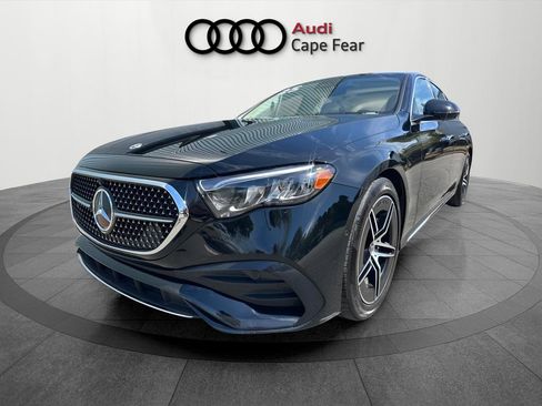 Used 2025 Mercedes-Benz E 350 4MATIC Sedan image 1