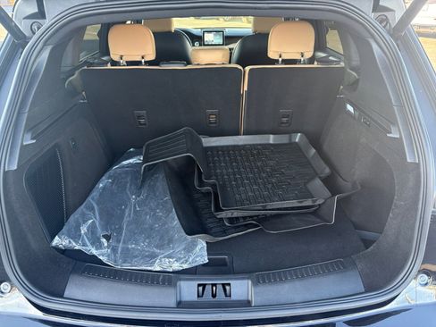 Certified 2022 Lincoln Corsair Reserve w/ Equipment Group 201A image 16