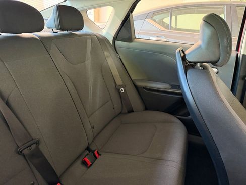 Used 2025 Kia K4 FWD image 32