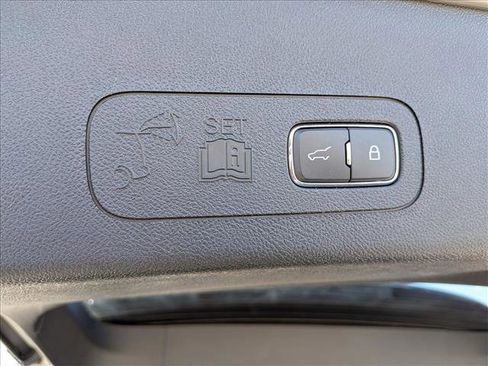 Used 2024 Lincoln Aviator Reserve w/ Equipment Group 201A AWD/4WD image 7