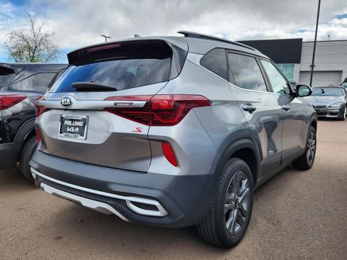 Used 2021 Kia Seltos S image 12