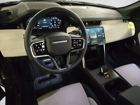 New 2026 Land Rover Discovery Sport Landmark AWD/4WD image 15