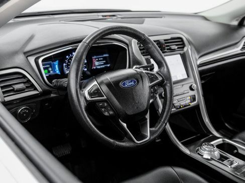 Used 2020 Ford Fusion SEL FWD image 14