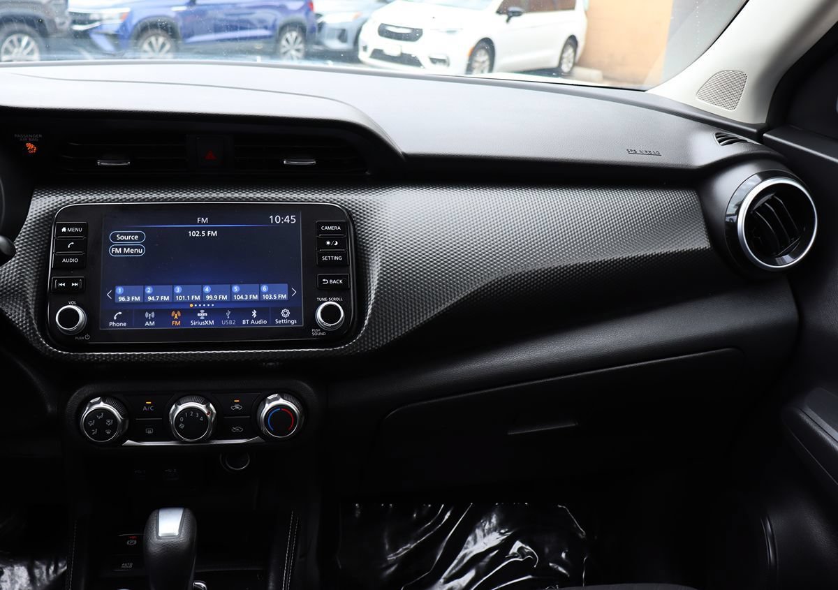 Used 2023 Nissan Kicks SV FWD image 43
