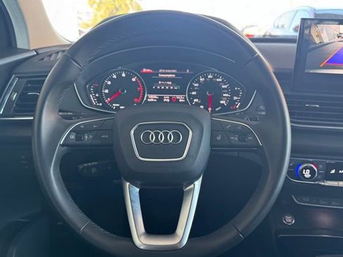 Used 2024 Audi Q5 2.0T Premium w/ Convenience Package image 13