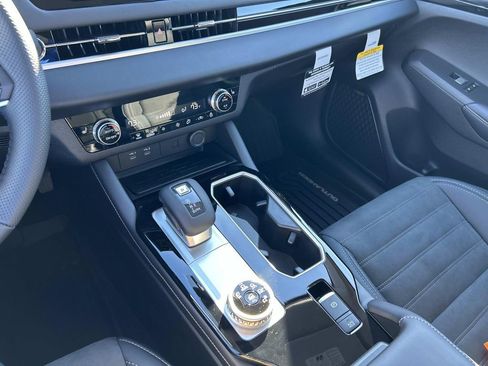 New 2026 Mitsubishi Outlander SE image 28