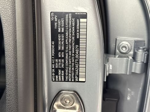 Certified 2026 Porsche Macan AWD/4WD image 20