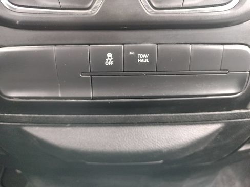 Used 2019 RAM 1500 Classic SLT AWD/4WD image 22