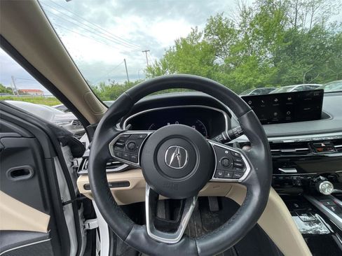 Used 2023 Acura MDX SH-AWD w/ Technology Package image 15