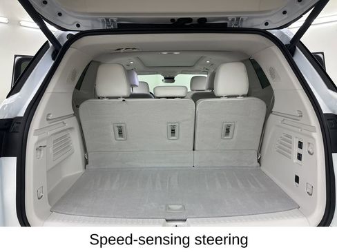 Used 2025 Buick Enclave Avenir w/ Super Cruise Package image 27