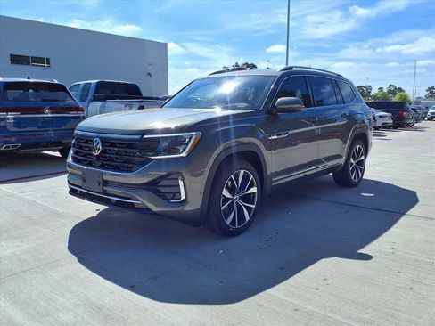New 2026 Volkswagen Atlas SEL Premium R-Line AWD/4WD image 2