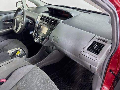 Used 2013 Toyota Prius V Five image 26