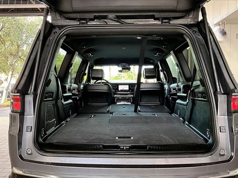 Used 2023 Jeep Wagoneer Series II image 22